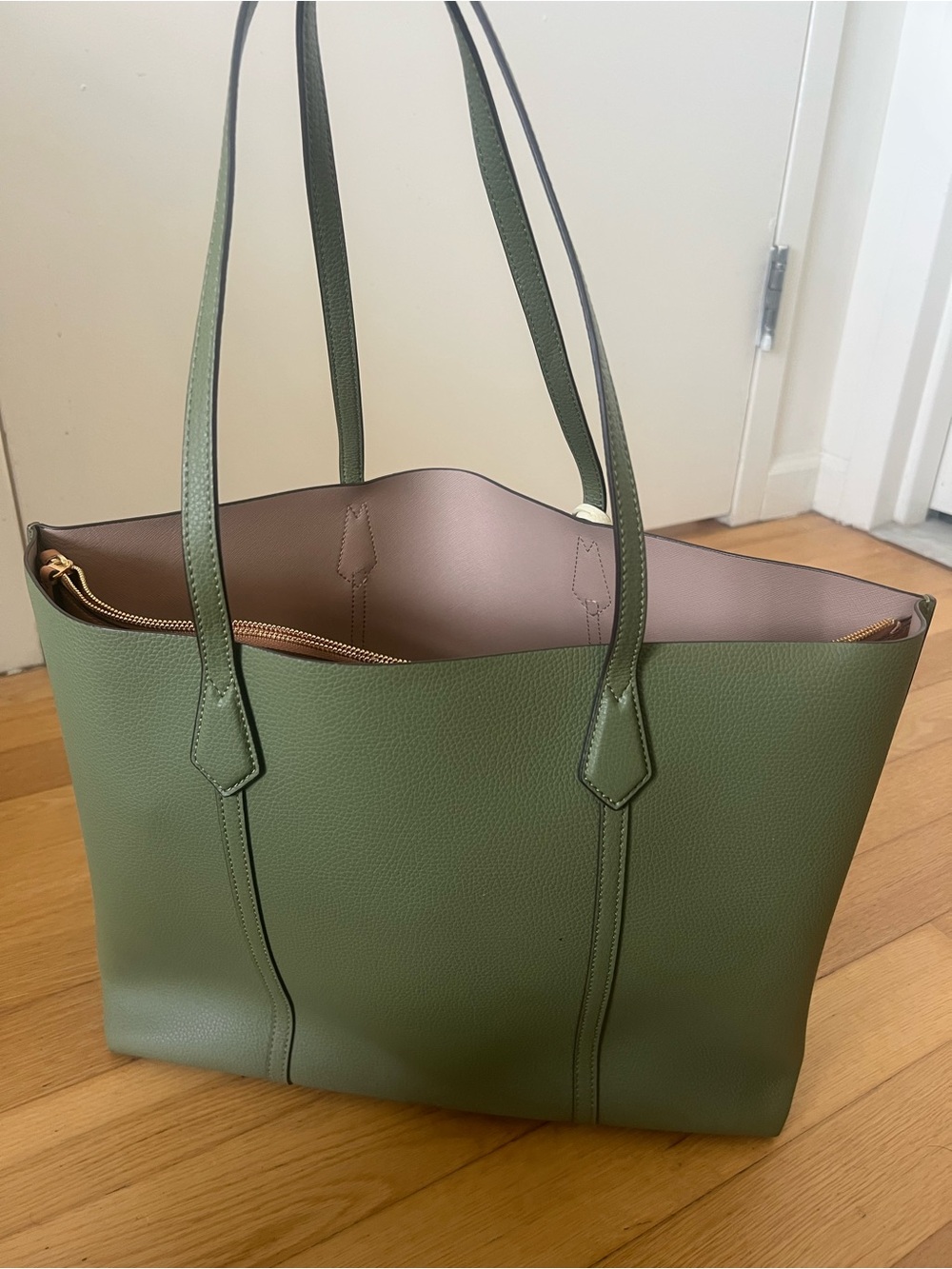 Tory Burch Perry Olive Green Pebbled Leather Tote - Picture 4 of 5